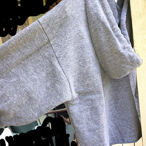 Cropped hoodie - Picture 3 of 3